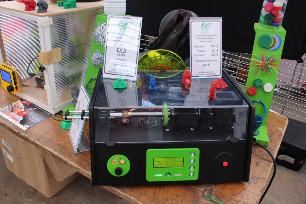 La "recycleuse" de bouchons plastiques pour fabrication de consommable d'impression 3D : Ecoset